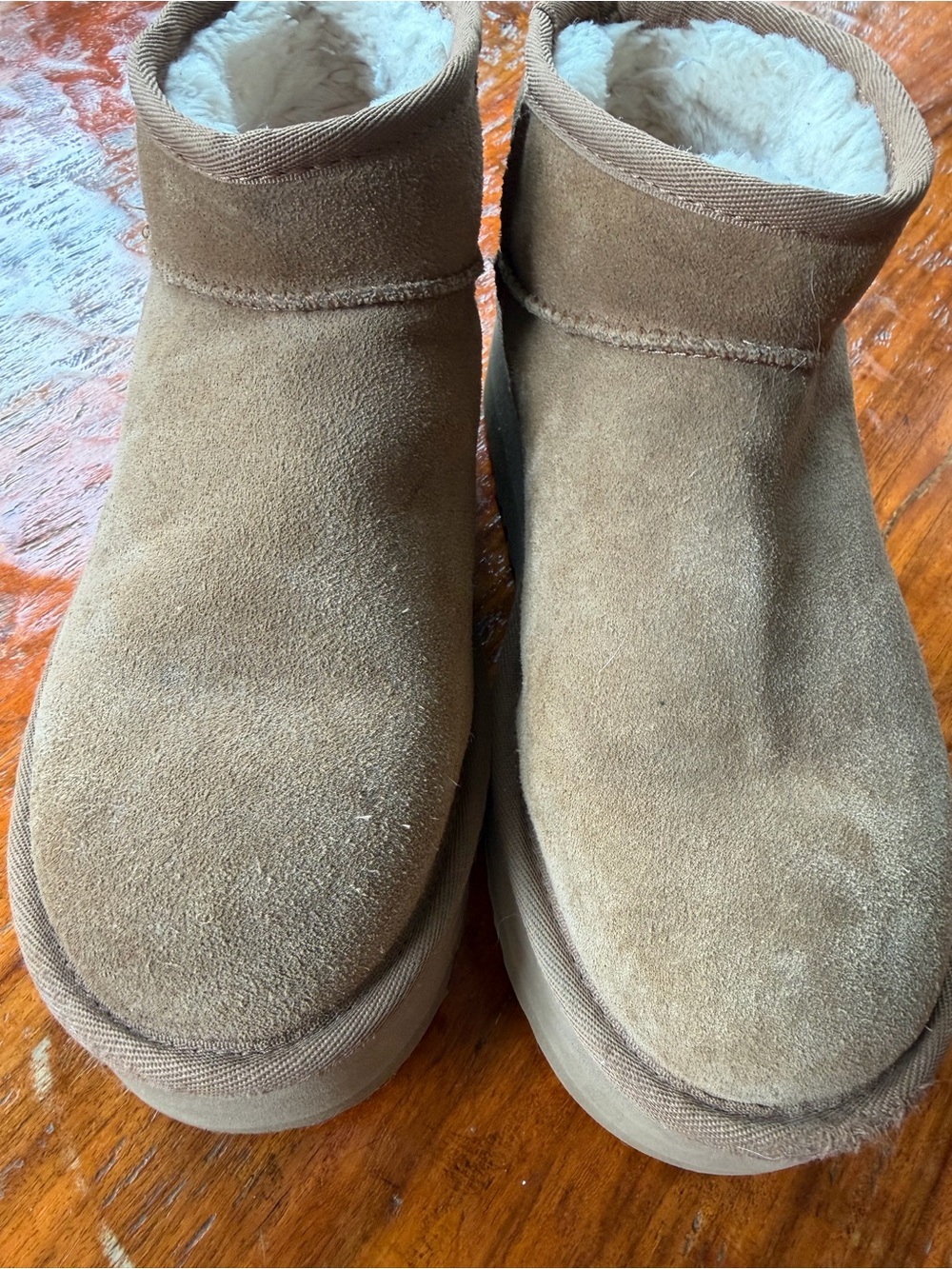 Ultra Mini Platform UGG Boot - Picture 2 of 7